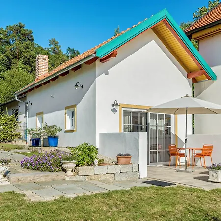 Häuschen Blaues Pferd * Wallerfing